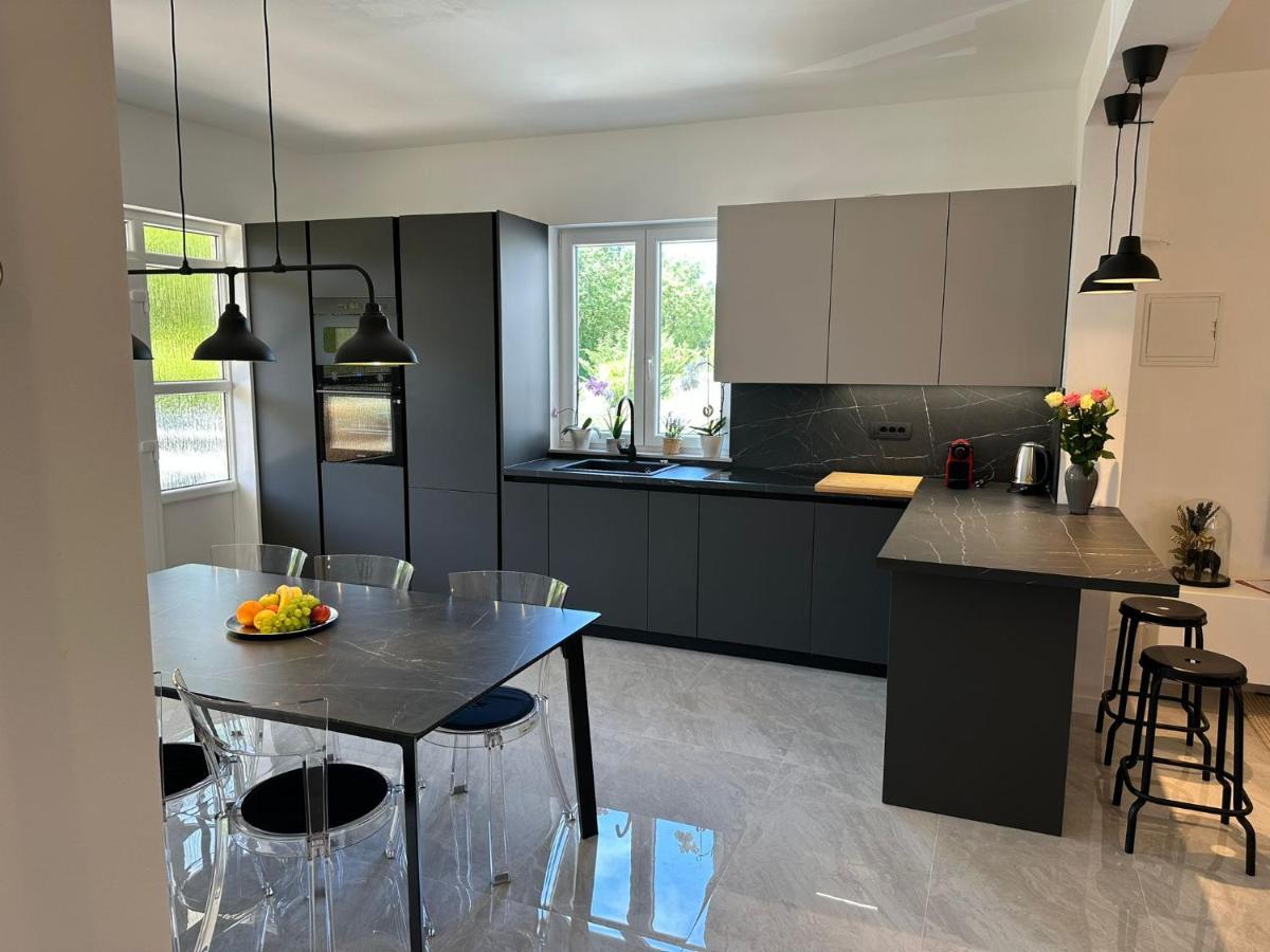 Vižinada Iris Apartment מראה חיצוני תמונה